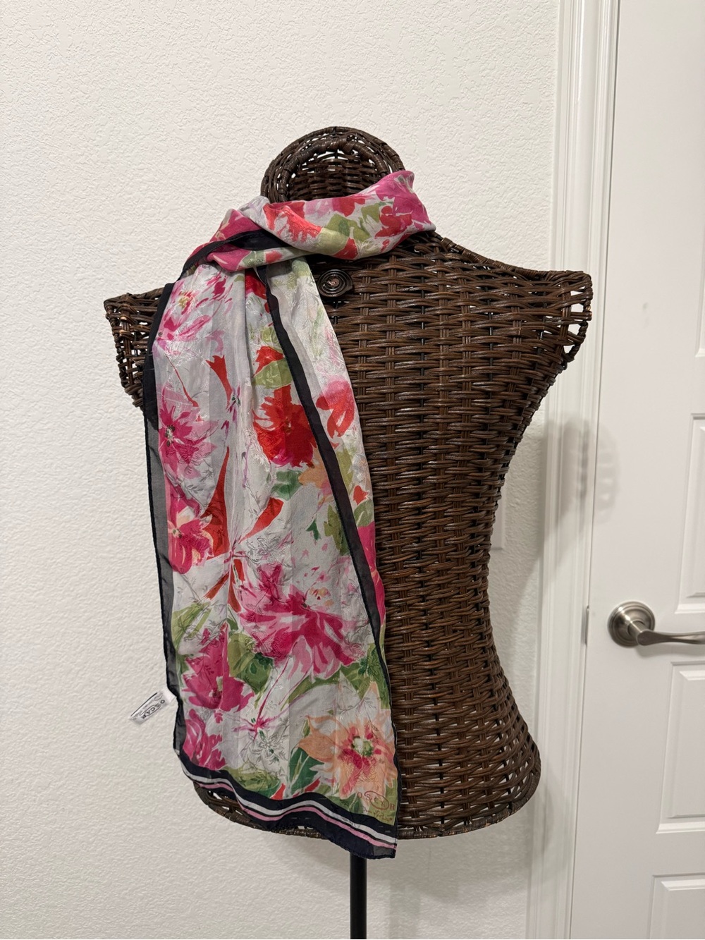 Oscar de la Renta Pink Floral Lightweight Scarf with Black Trim